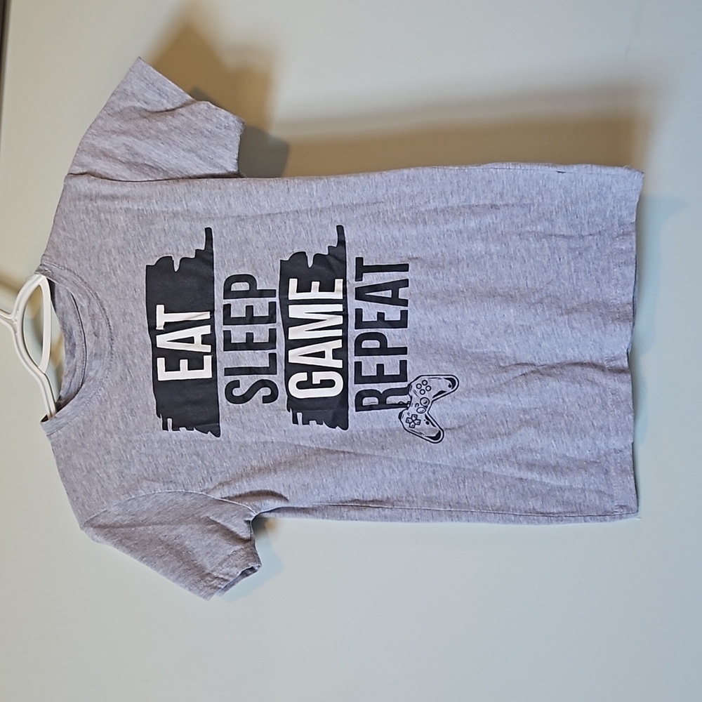 Boy's Size 14/16 Brooklyn Vertical gamer tee